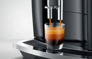 JURA E4 Piano Black Kaffeevollautomat JURA